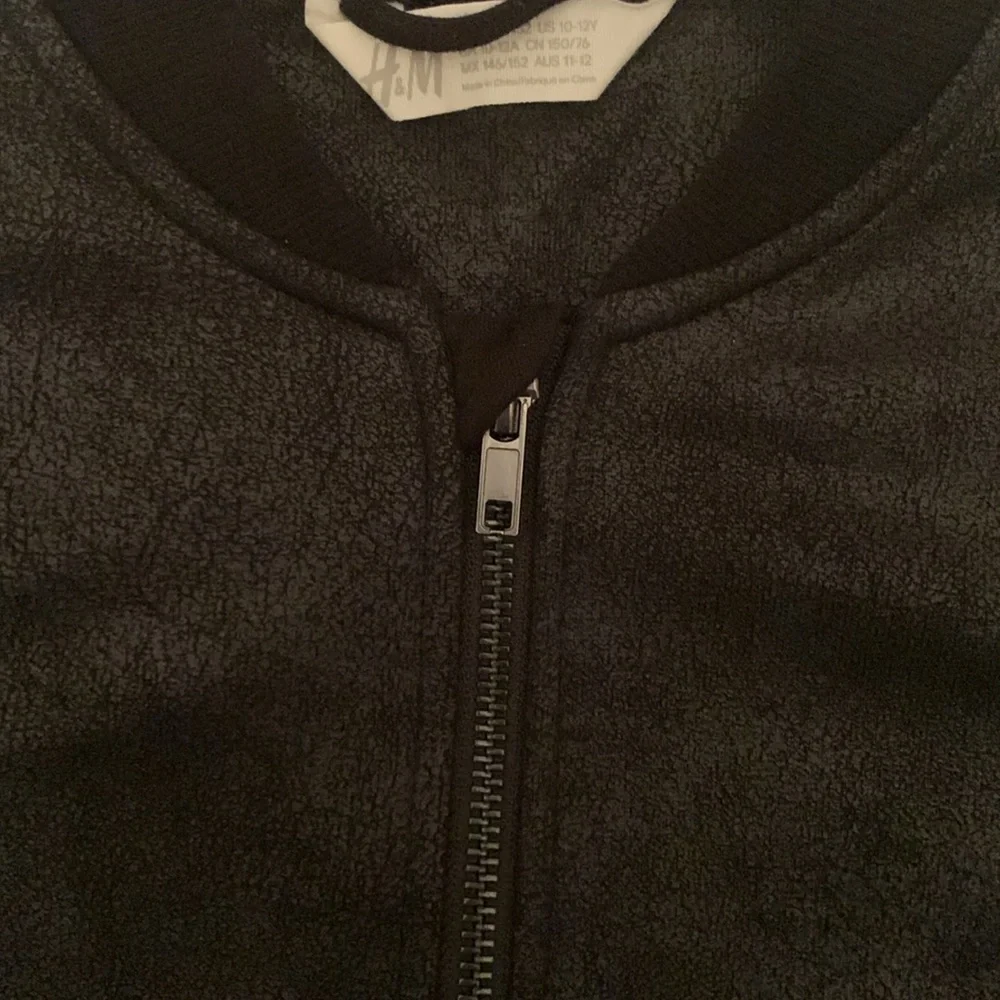 Black Jacket - Picture 3 of 6